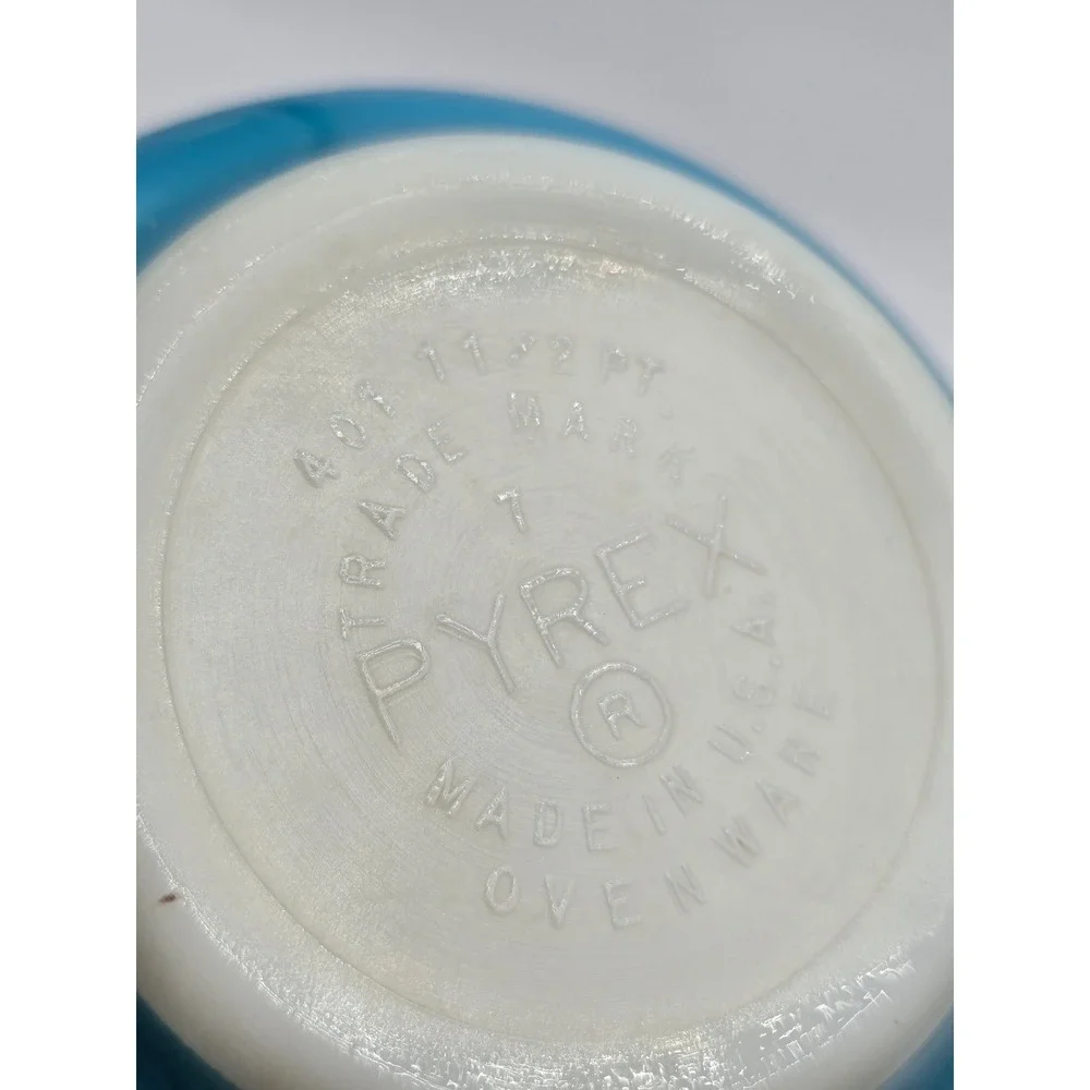 Vintage Pyrex 401 Turquoise Blue Nesting Mixing Bowl 1.5Pt Milk Glass Made USA